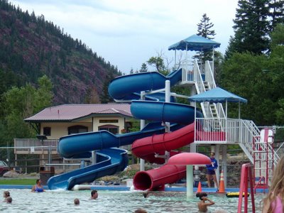 Overview of the Ouray hot springs resort.